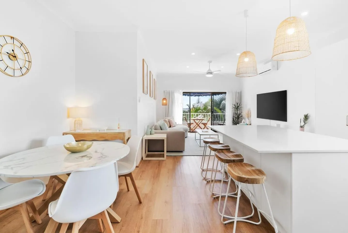 Apartment St Tropez Treasure - A Dazzling Beachside Resort Gem Gold Coast